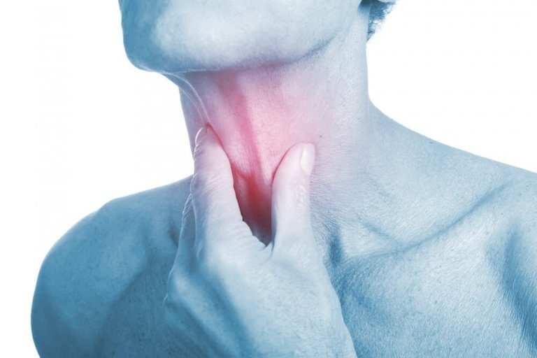 喉の感染症に対する４種の天然抗生物質治療