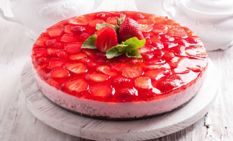 イチゴゼリーケーキ