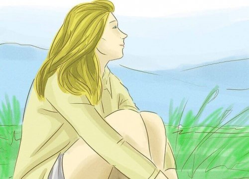 一人で座る女性 愛とは探しても見つからないもの