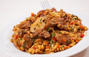 鶏肉とハチミツを使ったチャイニーズライスレシピ