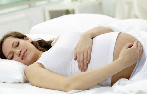 妊婦２ 流産のリスク 寝る体勢 妊娠