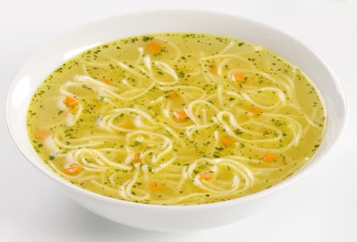 ショートパスタ入りスープ