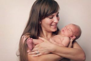 産後の女性が回復するのに必要なのは1年