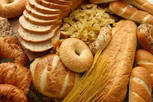 パン セルライトを悪化させる食べ物