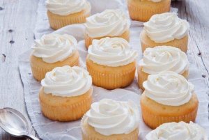 カップケーキ アイシングの作り方
