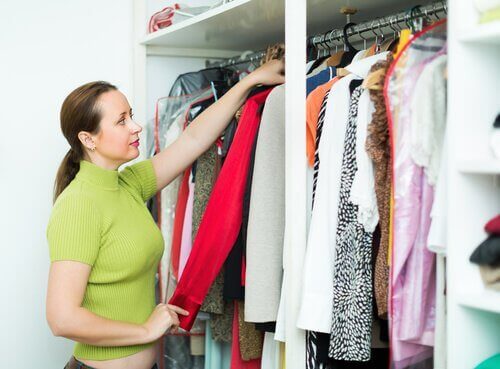 洋服を綺麗に整理する10のコツ