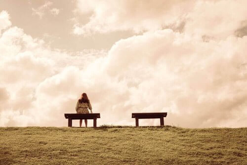 孤独を感じる理由と克服する方法