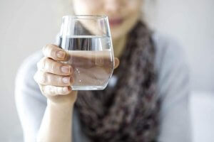 水を飲むと減量できるって本当?
