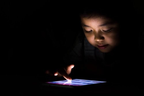 子どもとテクノロジー依存