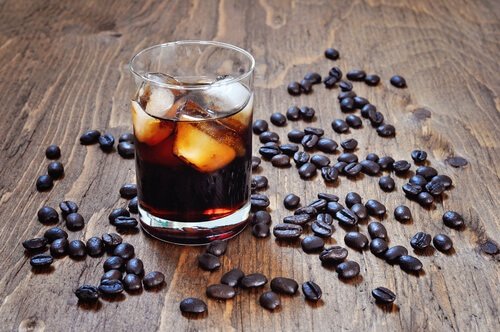 コーヒー 赤ちゃんにあげてはいけない8つの食べ物