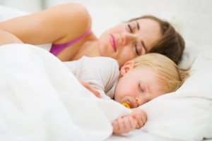赤ちゃんをぐっすり眠らせる方法