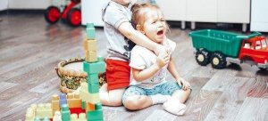 子供同士の喧嘩に対処する方法