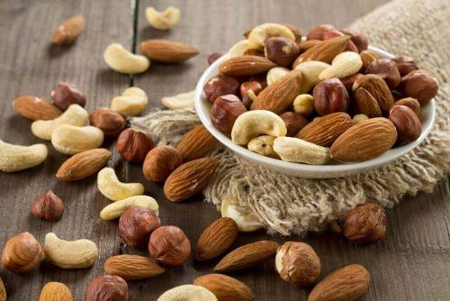 ナッツ 甘い物がやめられない人におすすめの食べ物