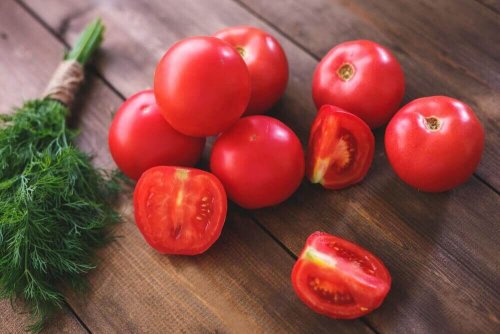 トマト　ツナ詰めトマト