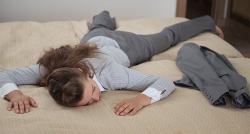 疲れを軽減する夜間の5つの習慣