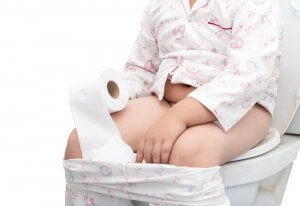 子どもの便秘を改善させるには?症状と対策について