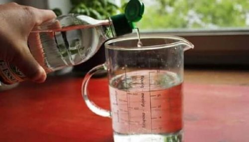 ホワイトビネガー