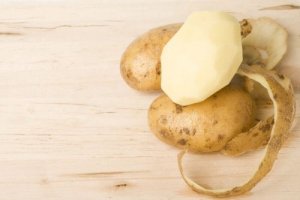 ぜひ試したい!じゃがいもの皮を使った4つの自然療法