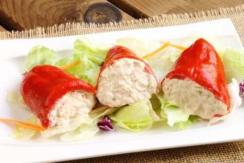 キヌア詰めピーマン