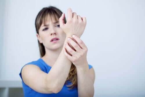 手根管症候群を緩和する7つの自然療法