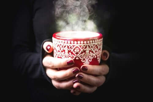 喉の痛みを和らげてくれるホット&コールドドリンク5選