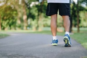 毎日のウォーキングは健康維持に効果バツグン!8つの理由