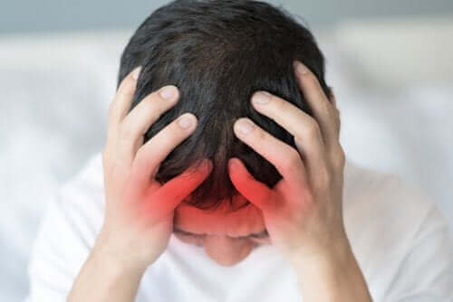 片頭痛の原因、症状、診断、そして治療法について