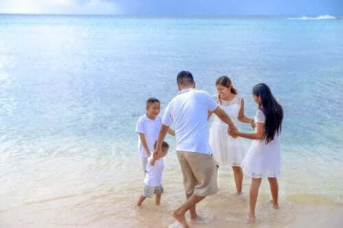 子供と海に出かけよう：楽しい時間を過ごすためのヒント