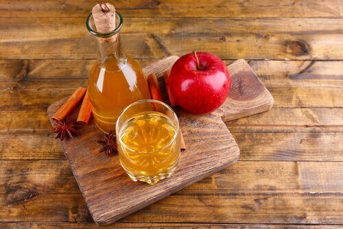 リンゴ酢　セルライト撃退に効く天然素材