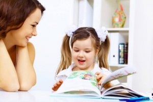 子どもを読書好きにするには