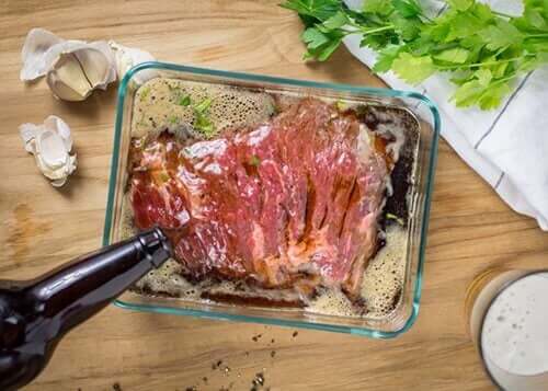 鶏肉のビール煮:肉とビール