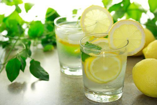 レモン　インフルエンザの症状を緩和するお茶