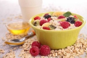 朝食でコレステロールを減らす5つのコツ