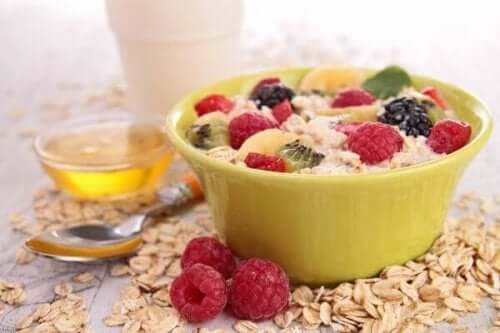 朝食でコレステロールを減らす5つのコツ