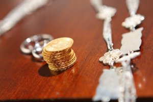 結婚式で使われるユニティコインとは?