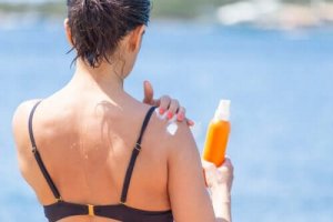 肌のシミを薄くする方法