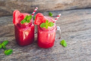 シャリシャリとした食感!いちごとスイカのスラッシー