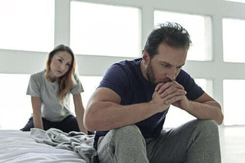 糖尿病患者に起こる性機能障害について 悩む男性