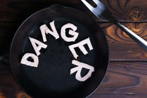 危険なダイエットと体からの警告サイン