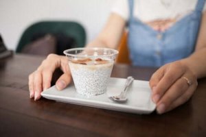 職場に持って行きたい健康的なスナック6選