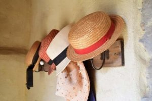 家にあるものを再利用! 帽子掛けの作り方
