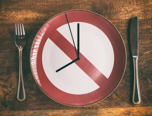 あなたは大丈夫?間違った食事習慣7選 食事方法