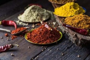 5つの天然スパイスで膝の痛みの緩和を!
