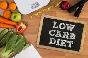 低炭水化物ダイエット：知的活動と感情面への影響