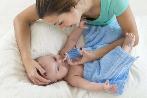 子供の鼻洗浄を正しく行う3つの方法