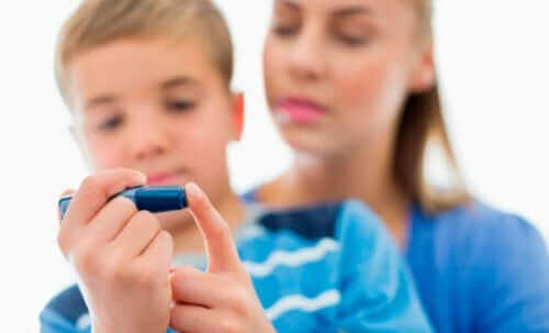小児ネフローゼ症候群：原因と治療法　小児糖尿病