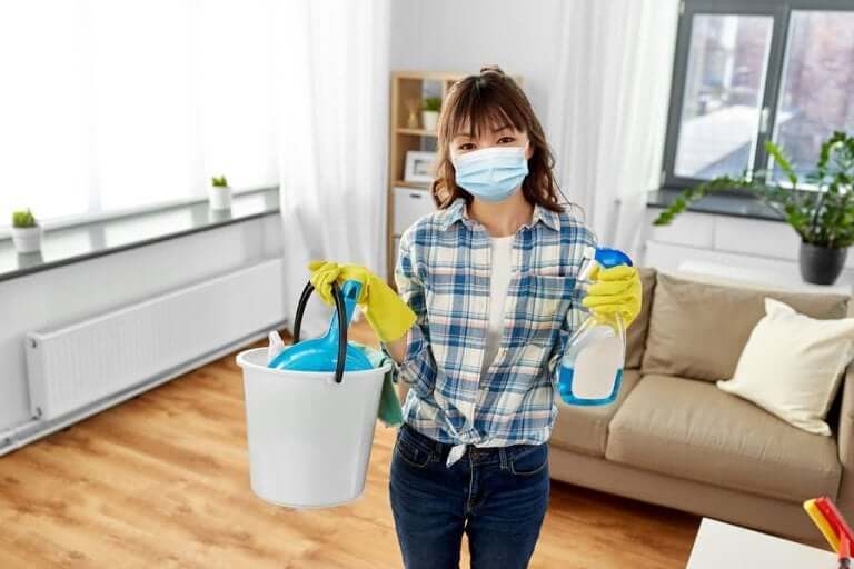新型コロナウイルス：家の掃除と消毒に関する推奨事項
