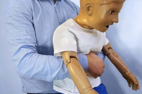 子どもの窒息 対処法