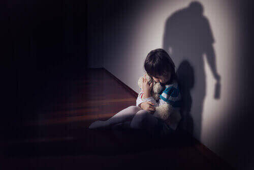 小児睡眠障害:検査と治療法について 怯える子供