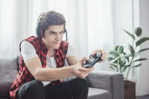 テレビゲームは青少年にどう影響する？